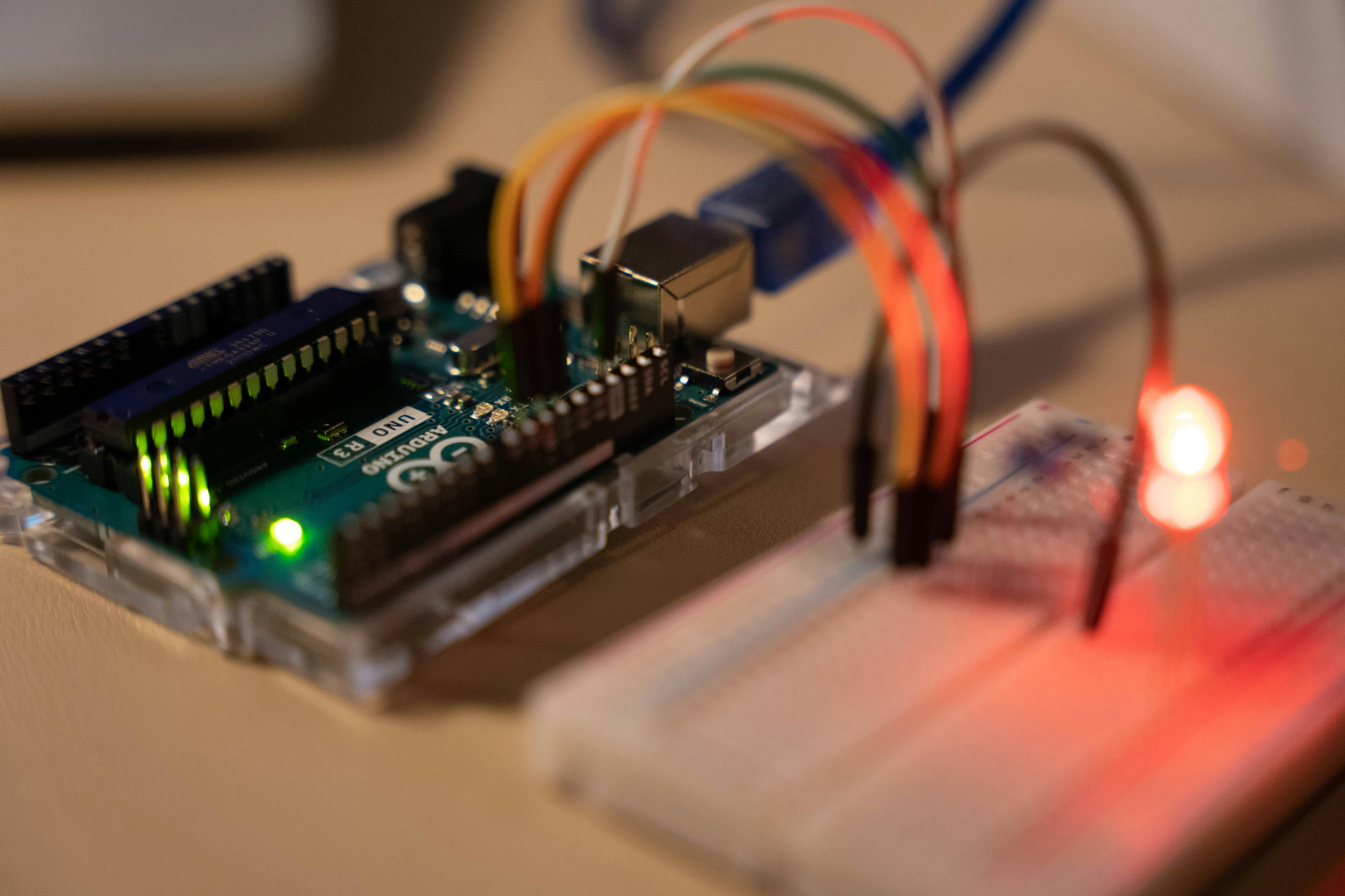 Microcontroller and hardware experiment